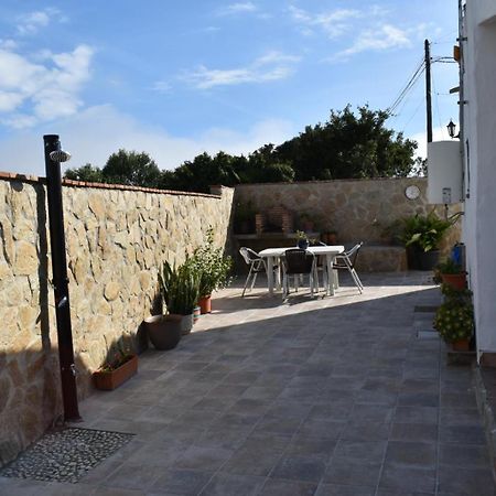 Casa Del Almendro Villa โกนิล เด ลาฟรอนเตรา ภายนอก รูปภาพ