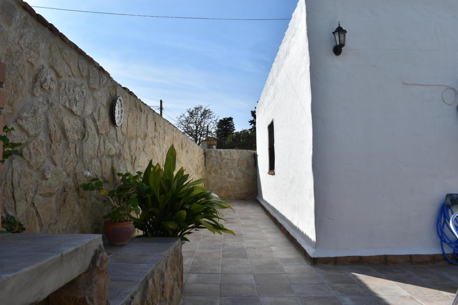 Casa Del Almendro Villa โกนิล เด ลาฟรอนเตรา ภายนอก รูปภาพ